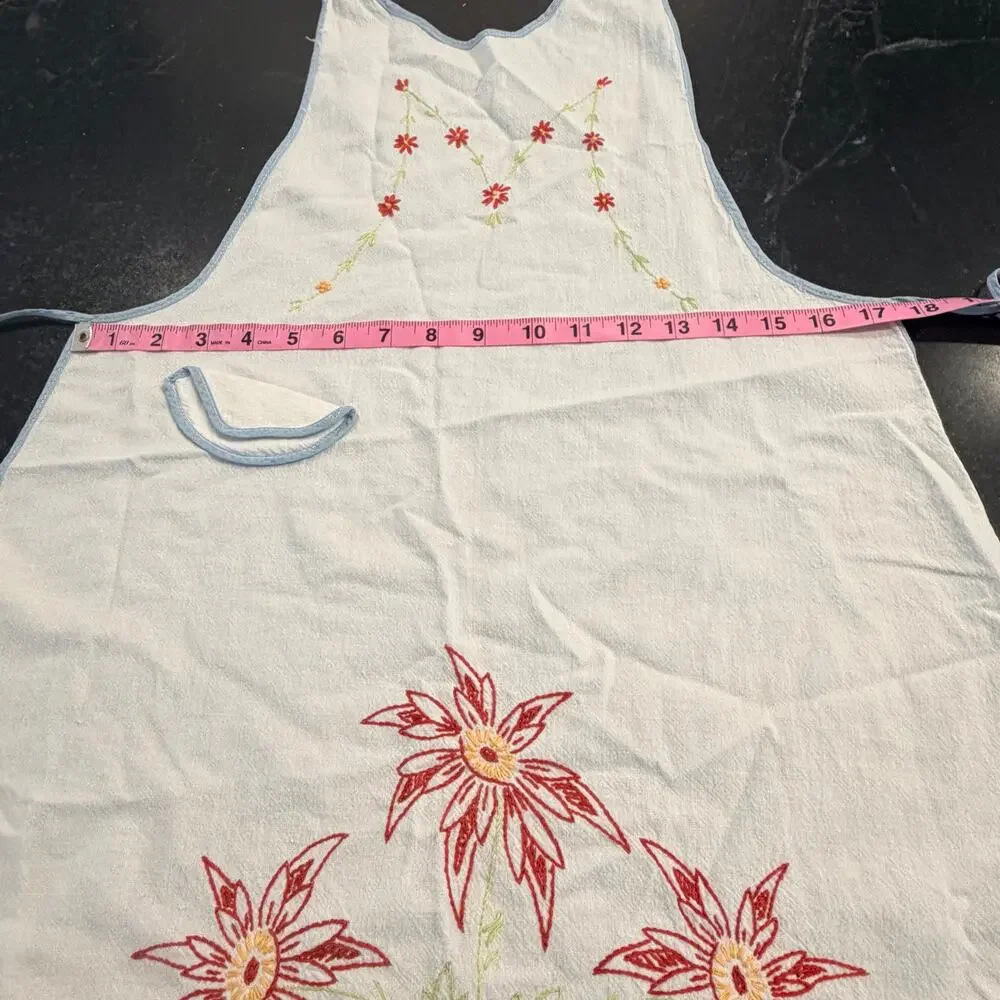 Vintage Handmade Embroidered Floral Apron White Cotton Cottagecore Farmhouse